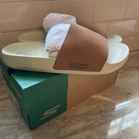 Skechers Other - Go Golf Skechers 19th hole slide Men 8